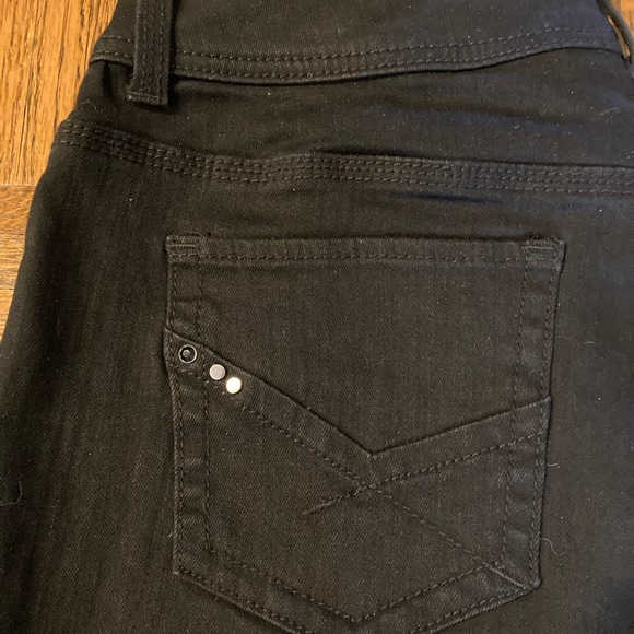 Chicos So Slimming Jeans, Black, size 1S - Picture 6 of 8